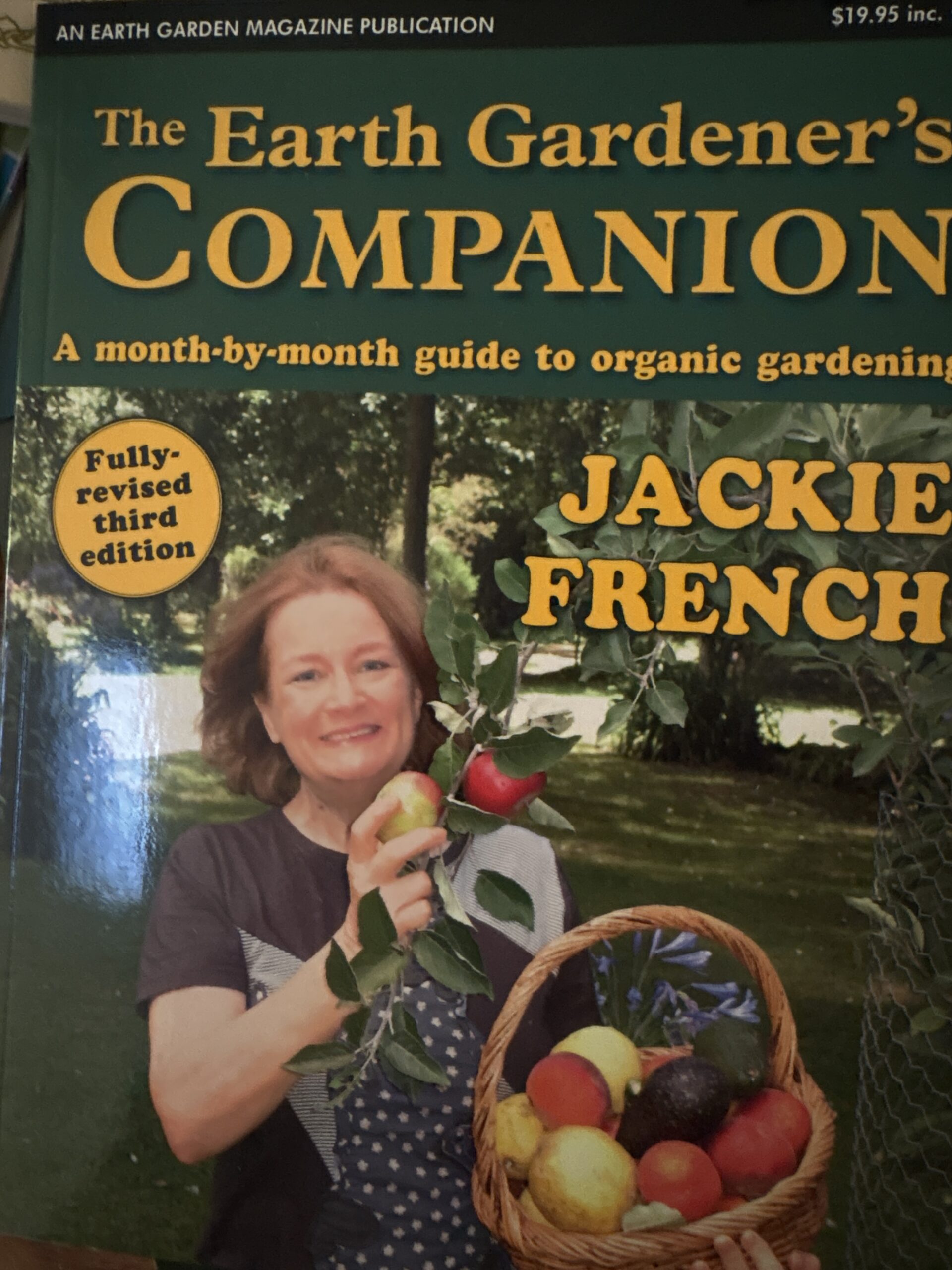 Earthgardener’s Companion By Jackie French Pb 2016 Earthgardener’s Companion By Jackie French Pb 2016